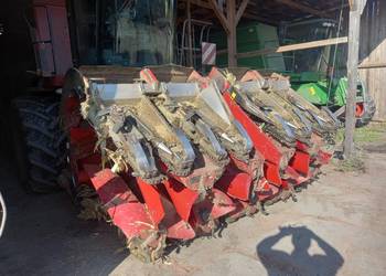 Przystawka do kukurydzy 8 Case New Holland bardzo ładna, 2013r, poziomowana