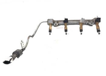 LISTWA WTRYSKOWA TOYOTA AURIS II 23250-0T030 1.8 99KM