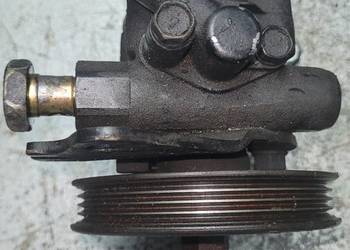 Pompa wspomagania Nissan Almera