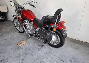 Suzuki intruder VS 800