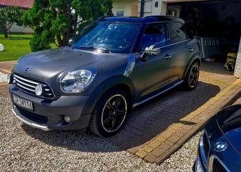Sprzedam Mini coutryman 1.6 benzyna bez turbo . Oklejony folią