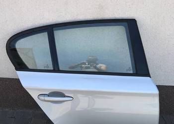 Sprzedam drzwi do bmw e87 prawe do założenia w kolor titansilber 354/7