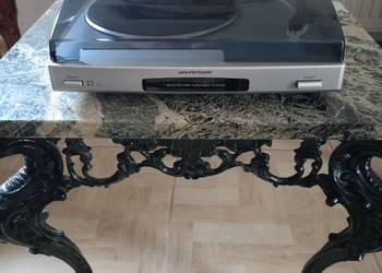 Gramofon UNIVERSUM F 1035 z przedwzmacniaczem.