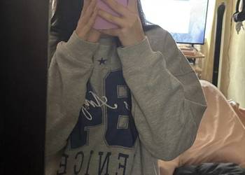 Stylowa bluza oversize 49– wygodna i modna ?