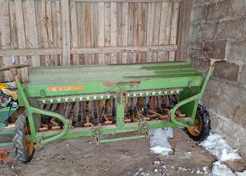 Siewnik zbożowy Amazone typ 25