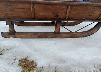 Sanie konne z dyszlem kulowym