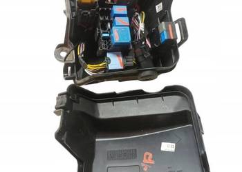 SKRZYNKA BEZPIECZNIKÓW 243807988R 1.0 TCE 91KM Dacia Duster II (2017-2024)