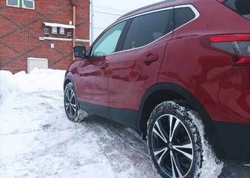 Nissan Qashgai 1,6 DIG-NT-CONECTA 2018r , bardzo niski przebieg .