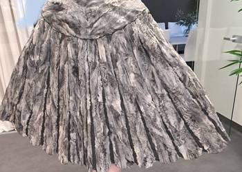 XL Elegancka peleryna z karakuł