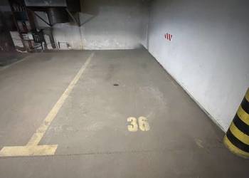 Miejsce postojowe w garażu przy ul. Świderska 109F