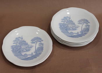 Komplet talerzyków deserowych Rostrand nr 511 Komplet talerzyków deserowych Rostrand nr 511