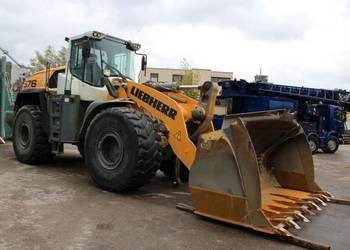 Ladowarka kolowa Liebher 576 x power  Vat jest= 0