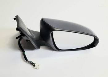 Lusterko prawe kpl 9-pin Auris II 2013r-2018r