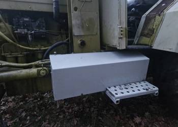 Obudowa pokrywa akumulatora ostrówek k162 ursus części