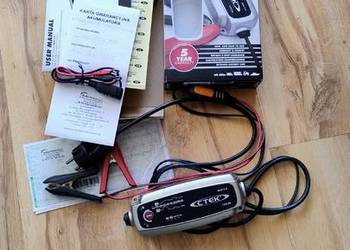 Ctek MXS 5.0 wraz z akcesoriami.