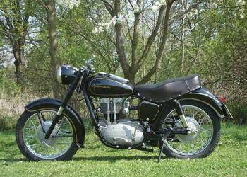 JunakM10-przeǰsciówka z nowych części