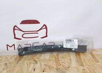 SKODA OCTAVIA III USZCZELKA MASKI ŚRODKOWY PRZÓD 5E0823735A SKODA OCTAVIA III USZCZELKA MASKI ŚRODKOWY PRZÓD 5E0823735A