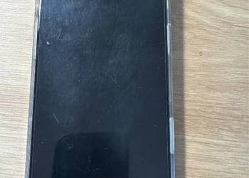 iPhone 16 Pro Max uszko