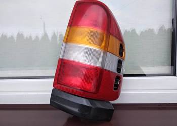 Opel Frontera B lampa tył tylna prawa wkład oprawka oryginał