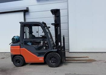 Toyota z Polskiego salonu FULL opcja 5,5m TRIPLEX stan oryginalny od DEALER