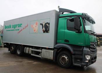 Mercedes 25.45  kontener z winda do palet