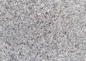 Płytka granitowa G654 Padang Dark 61x30,5x1 płomień