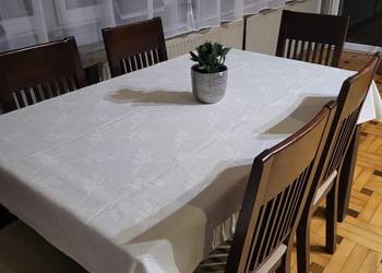 Stół drewniany I 6 krzeseł