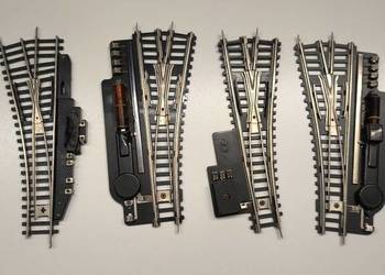 TORY PIKO H0 - ZWROTNICE NA CZĘŚCI 4SZT