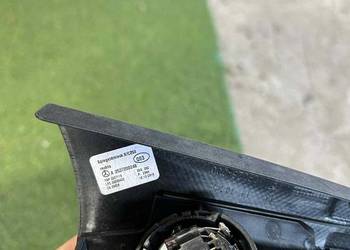 Glosnik zaślepka glosnika Burmester prawa przód Mercedes GLC X253 W253