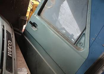 Części Iveco Daily drzwi atrapa grill klamka