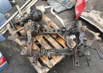 SANKI PRZEDNIE MITSUBISHI PAJERO 4 SANKI PRZEDNIE MITSUBISHI PAJERO 4