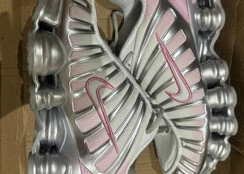 Buty Nike snekersy rozowe szare biale shox tl nowe pudelko  37.5