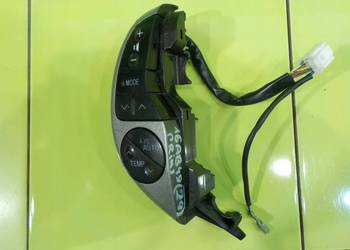 TOYOTA PRIUS II 1.5 VVTI 05r HB 5D przelaczniki kierownicy F70CV142