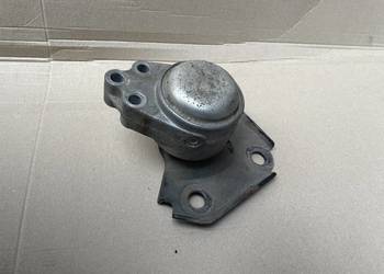 Łapa poduszka silnika ford fiesta mk6 lift