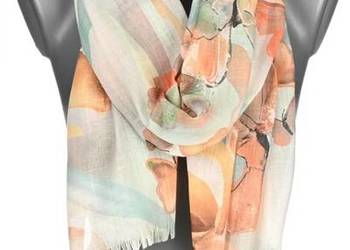 Wiosenny szal damski