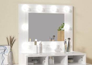 vidaXL Szafka z lustrem i LED, biała z połyskiem, 60x31,5x62 cm(sku808888)