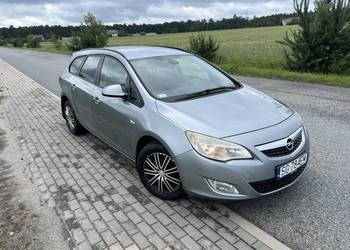 Sprzedam samochód Marki Opel Astra J !! Klimatyzacja !! Tanio !! Zadbany !!