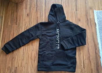nowa czarna bluza rozmiar z ubrania L ale to raczej M brak metki Długość ca