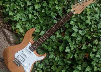 Gitara elektryczna Yamaha Pacyfica 112J