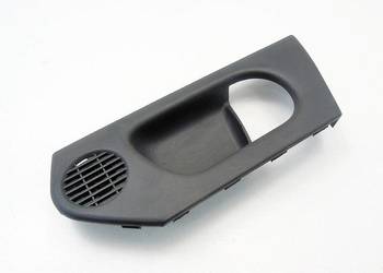 Osłona rozeta klamki wewnętrznej prawy przód Opel Meriva A 13215221