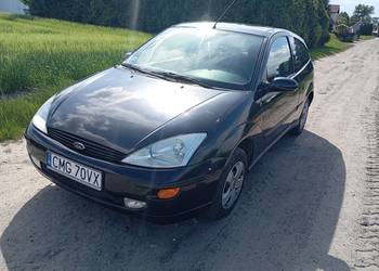 Ford Focus 1.4 16V | 2001 rok | Granatowy