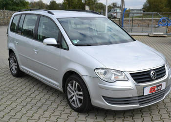 Volkswagen Touran 2,0 TDI 140 ps* 6-biegów* climatronic* niski przebieg**I… Volkswagen Touran 2,0 TDI 140 ps* 6-biegów* climatronic* niski przebieg**I…