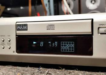 odtwarzacz CD Sony CDP-XE500