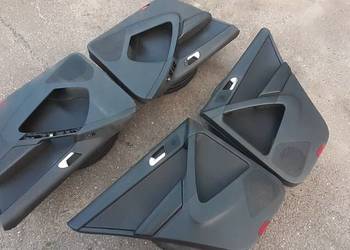 Boczki tapicerka drzwi Skóra czarna VW Tiguan