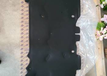 Wygłuszenie maski Jeep Wrangler JK mata wygłuszająca OEM