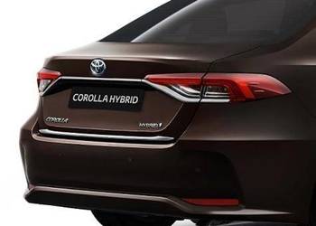 TOYOTA Corolla Nakladka listwa pokrywy bagaznika chrom PW405-02004-01 OE