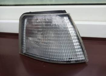 Seat Toledo I 1 kierunkowskaz kierunek migacz prawy pasażera Hella