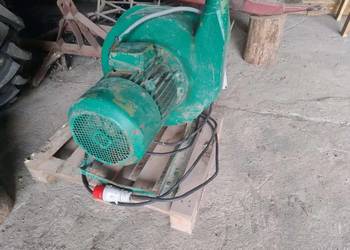 Śrutownik ssąco-tłoczący