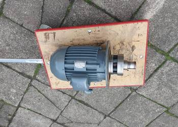 Silnik elektryczny 3kw kołnierzowy wraz z sprzęgłem