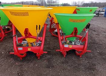 Lejek do nawozów Rozsiewacz STRUMYK 300 litrów R-01